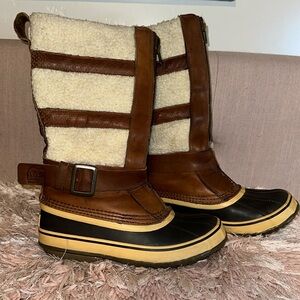 Sorel waterproof Helen of Tundra Boots